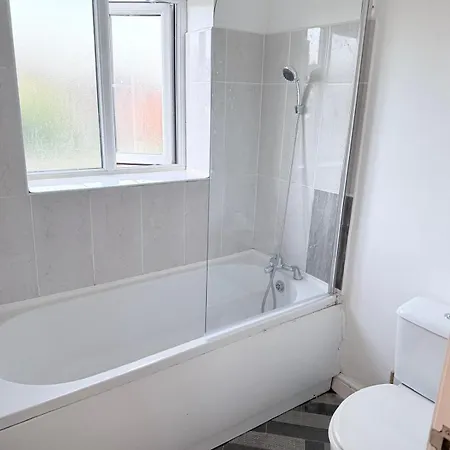Homestay Stunning Near Shopping And Centres