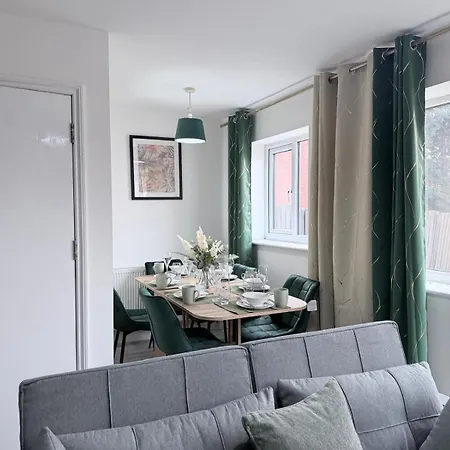 Homestay Stunning Near Shopping And Centres