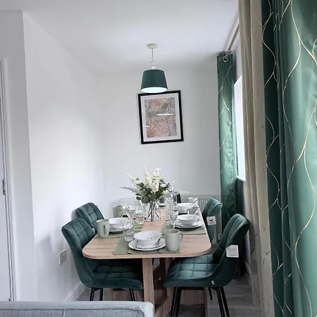 Homestay Stunning Near Shopping And Centres *